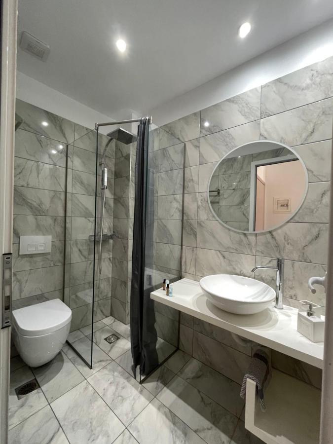 Orchard Retreat Aparthotel Himare Buitenkant foto