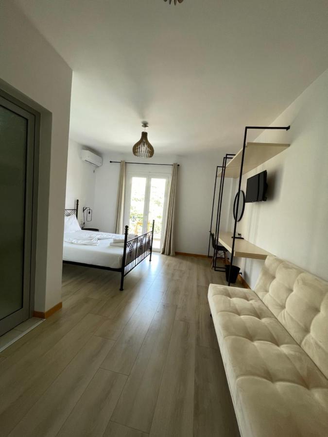 Orchard Retreat Aparthotel Himare Buitenkant foto