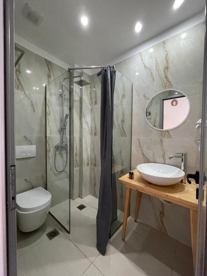 Orchard Retreat Aparthotel Himare Buitenkant foto