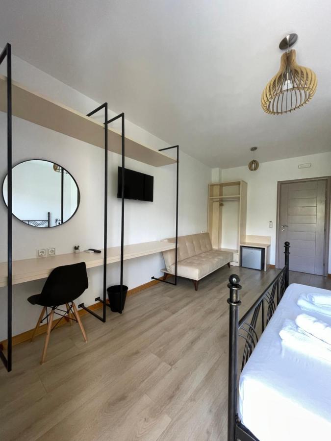 Orchard Retreat Aparthotel Himare Buitenkant foto