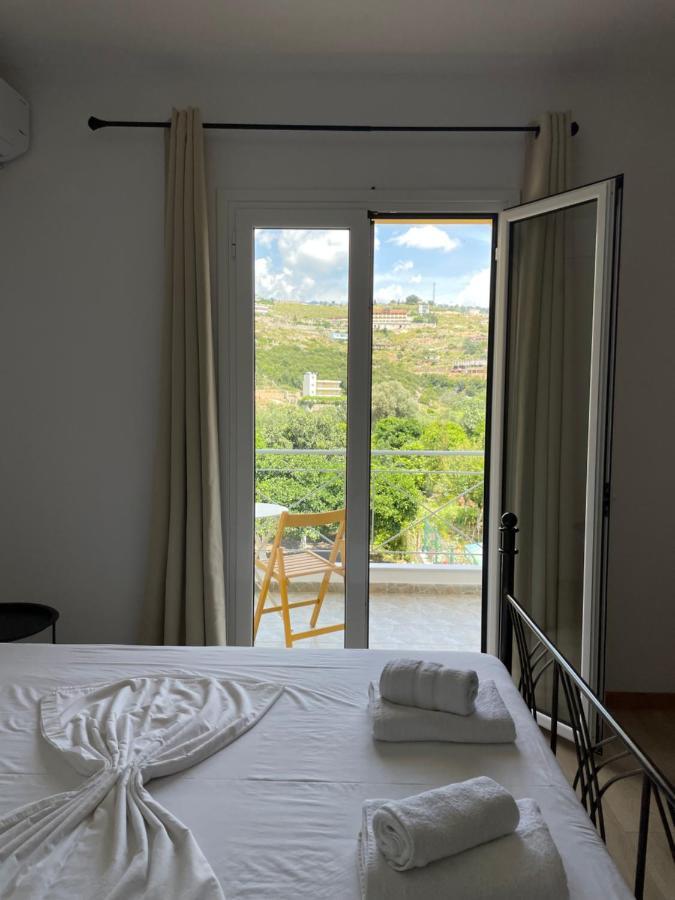 Orchard Retreat Aparthotel Himare Buitenkant foto