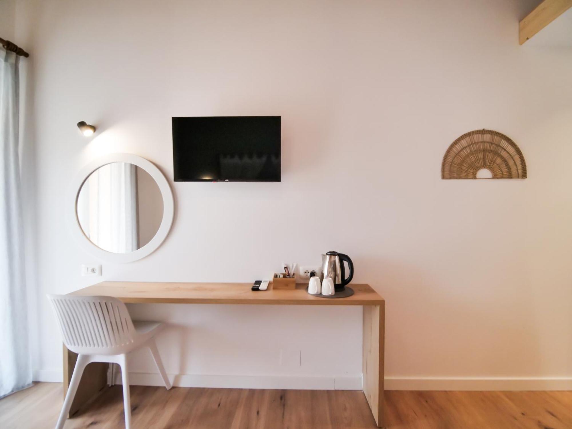 Orchard Retreat Aparthotel Himare Buitenkant foto