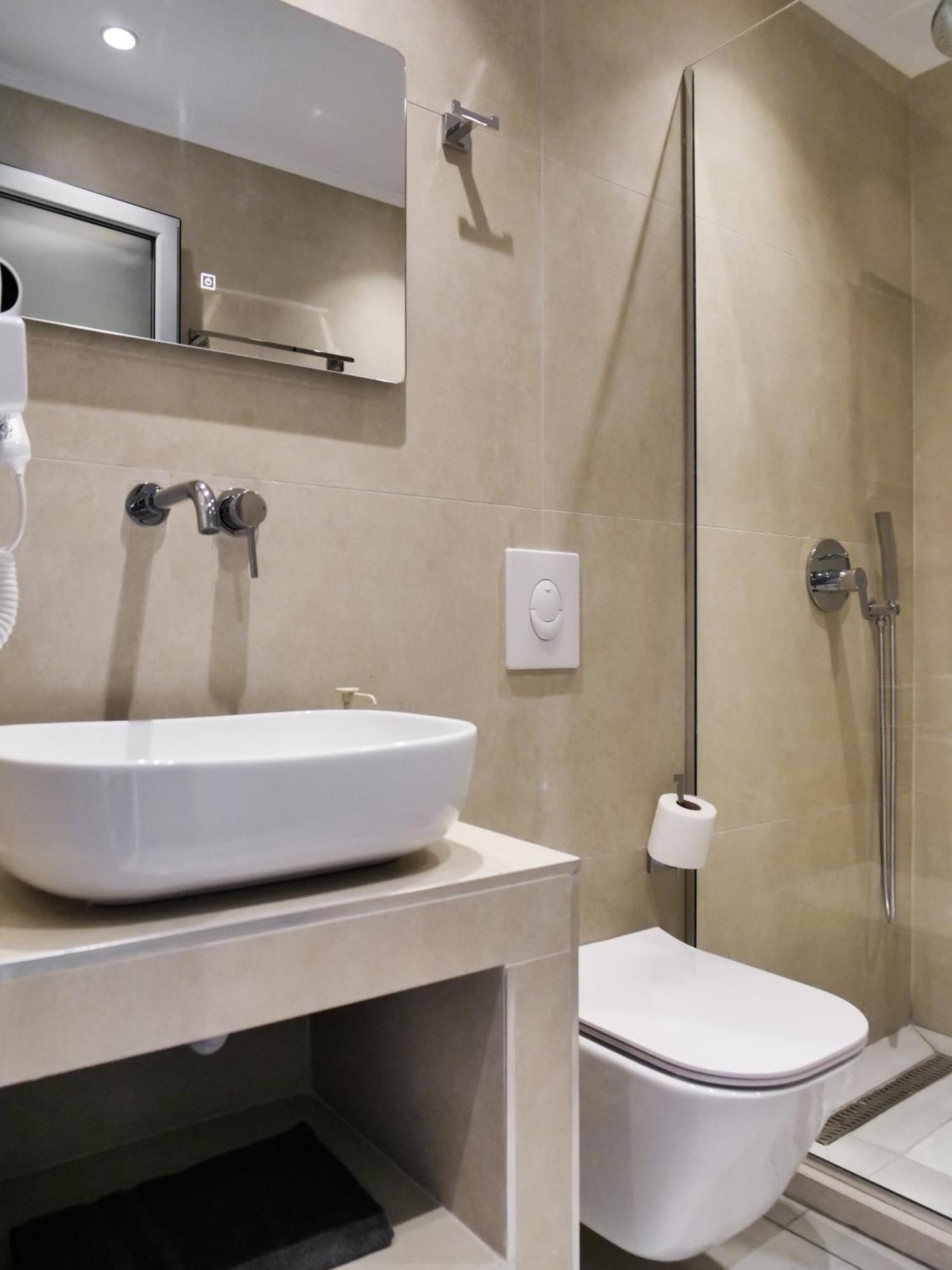 Orchard Retreat Aparthotel Himare Buitenkant foto