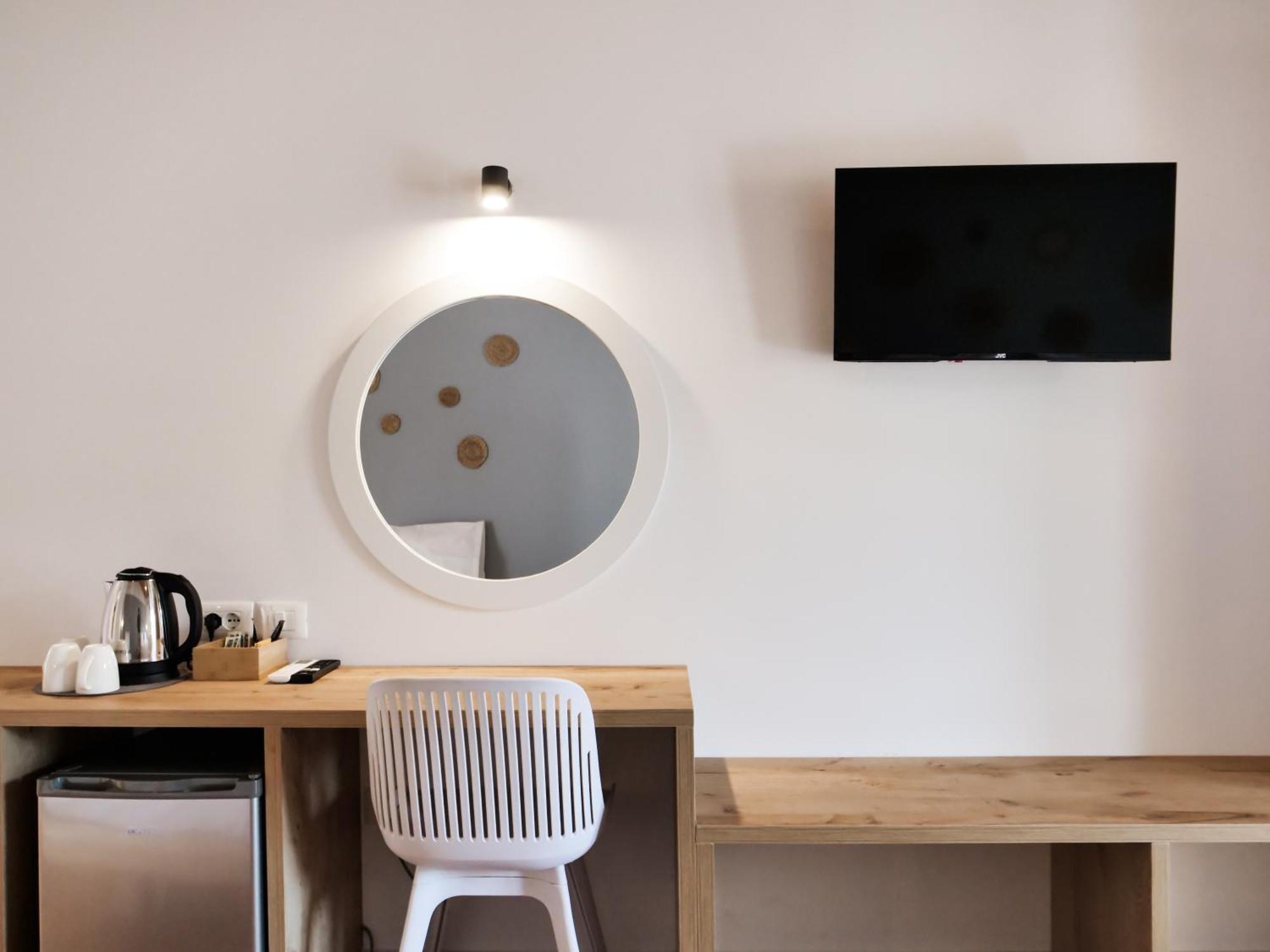 Orchard Retreat Aparthotel Himare Buitenkant foto